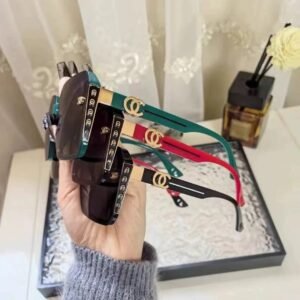 lunettes carrées CHANEL